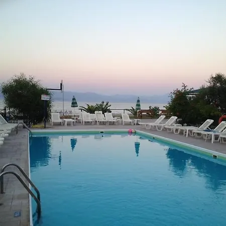 Alexandra Hotel