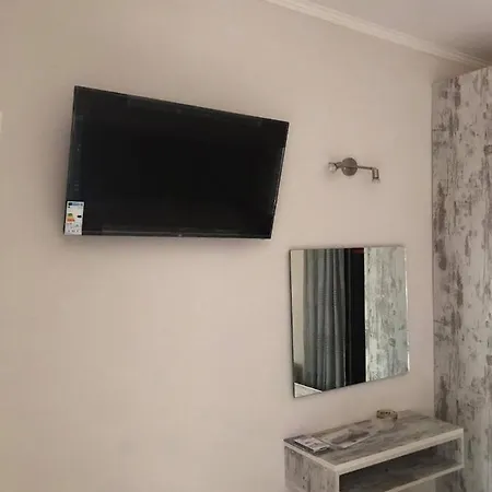 Alexandra Hotel 3*