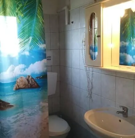 Hotel Alexandra 3*
